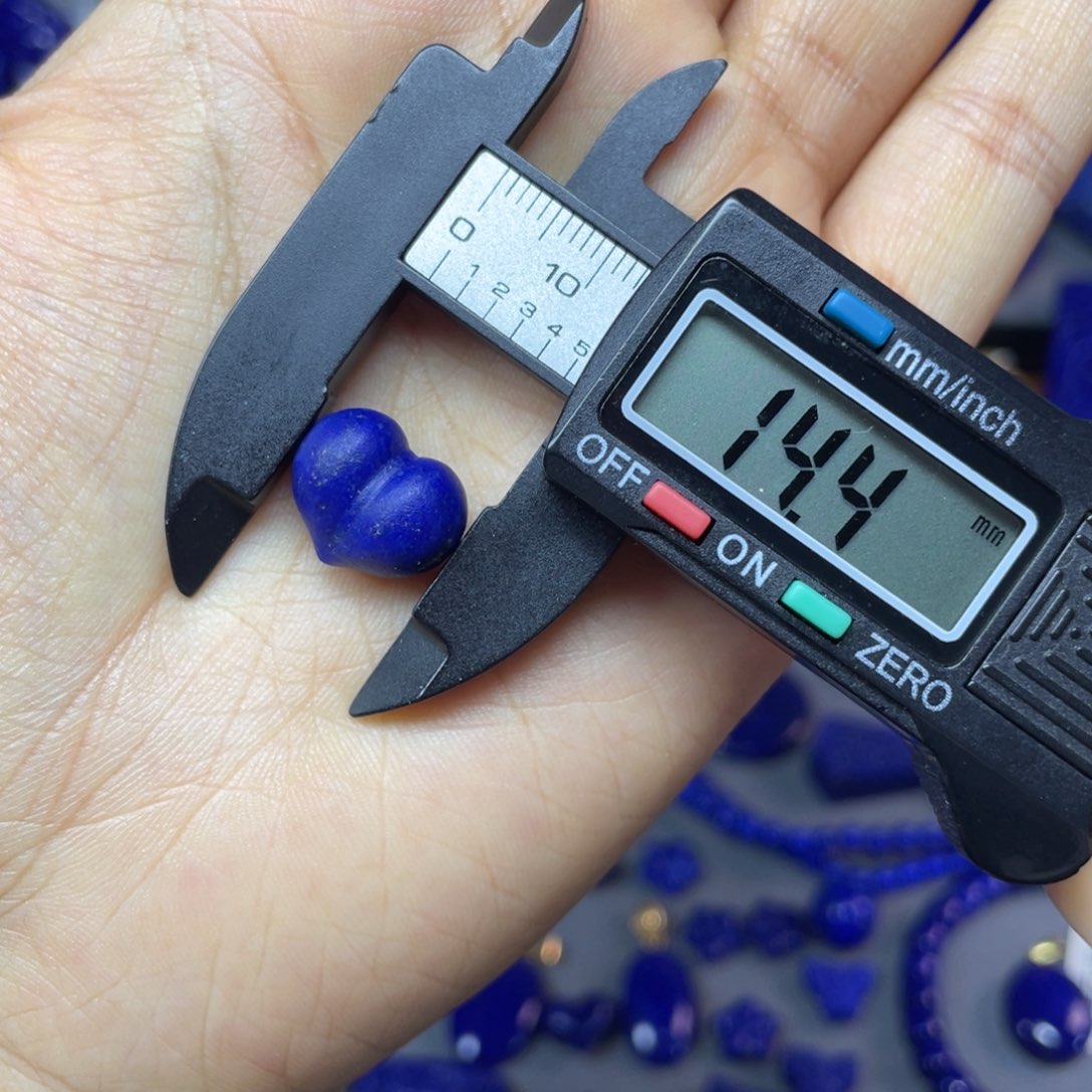 青金石未镶嵌14mm哑光爱心屁桃配饰