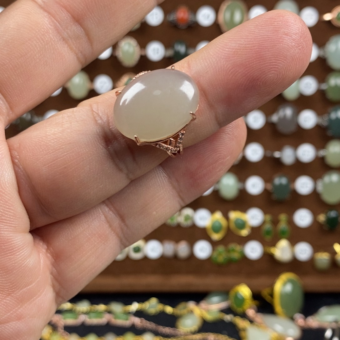 和田玉（青白玉）戒指银S925镀金镶嵌