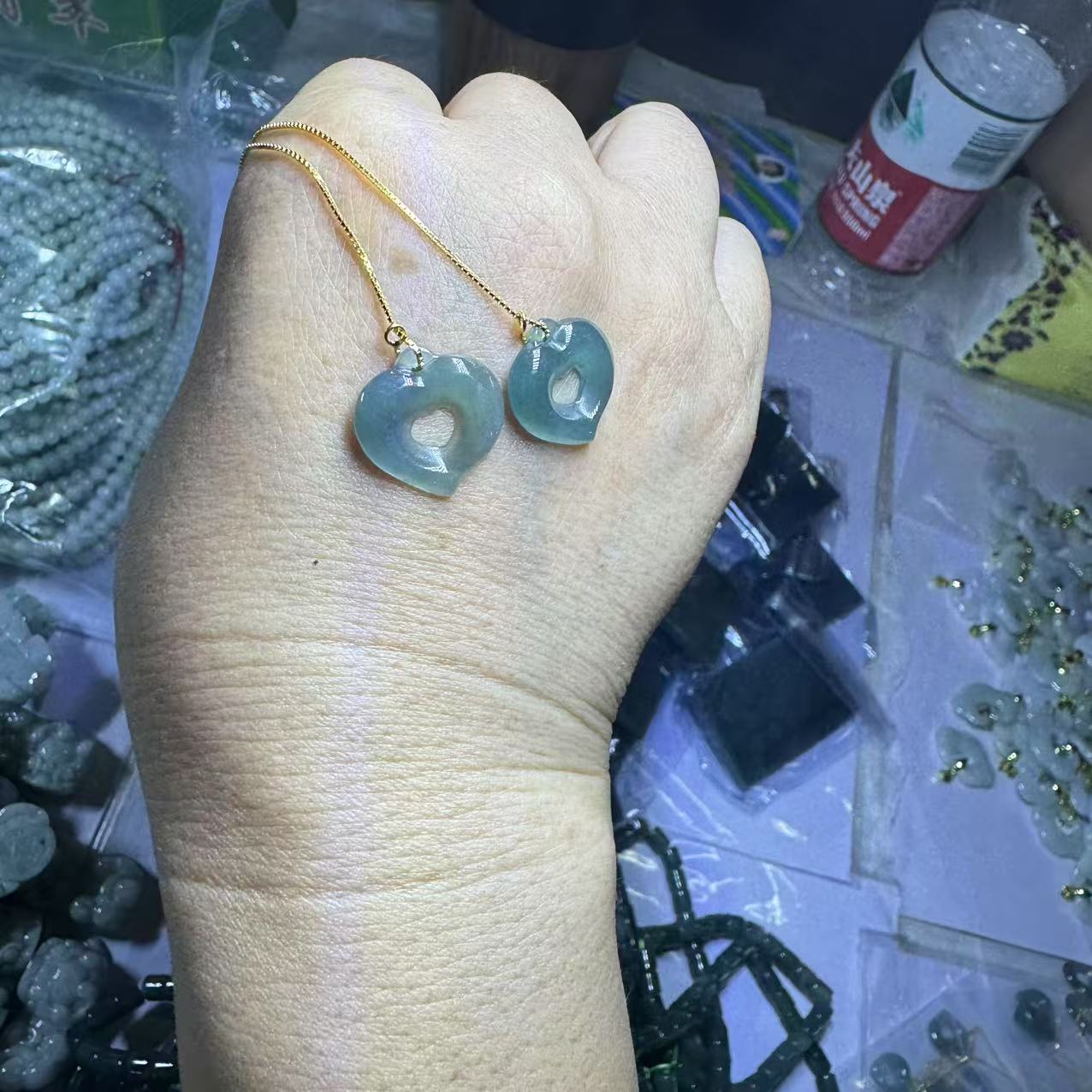 天然A货翡翠爱心耳坠-多样性发一