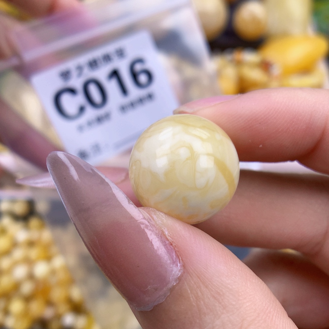 未镶嵌琥珀珠宝奇石17