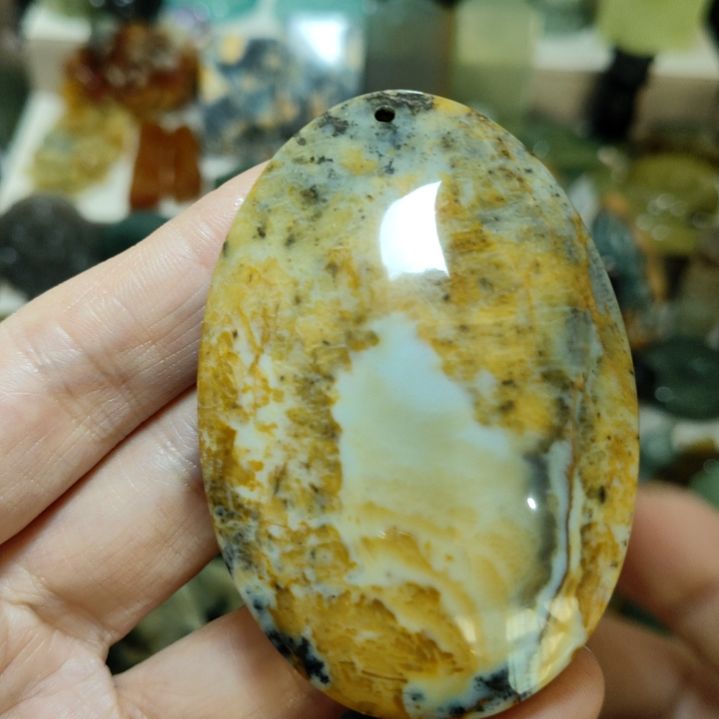 岫玉未镶嵌挂坠款式