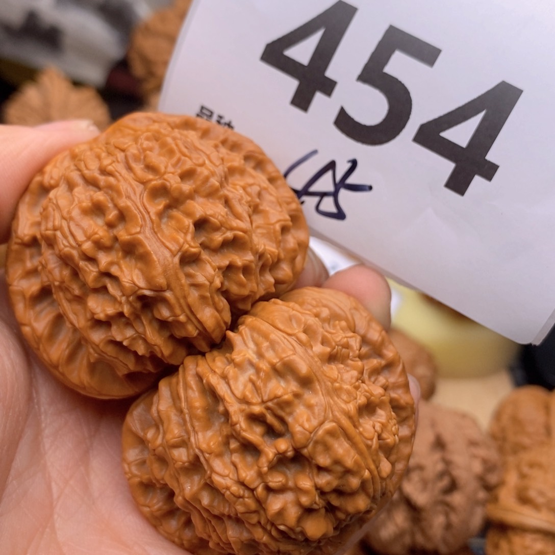 文玩核桃把件454号45白