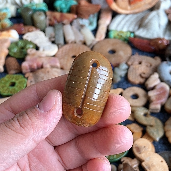 和田玉未镶嵌颈饰130