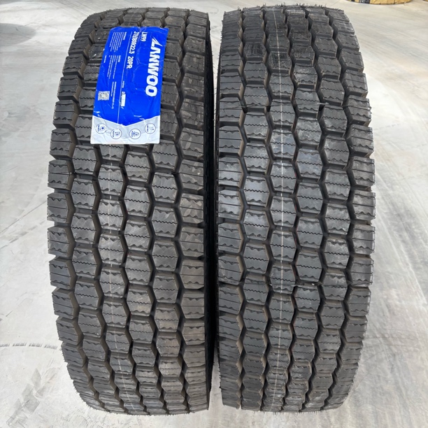 正品凯旋315/80R22.5真空胎麻将块加宽胎面27厘米加深花纹耐磨