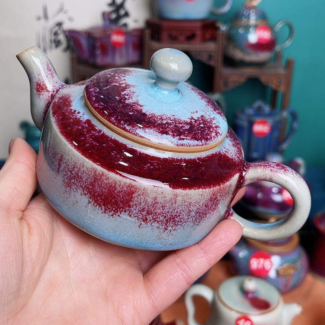 盘钧瓷艺术作品壶