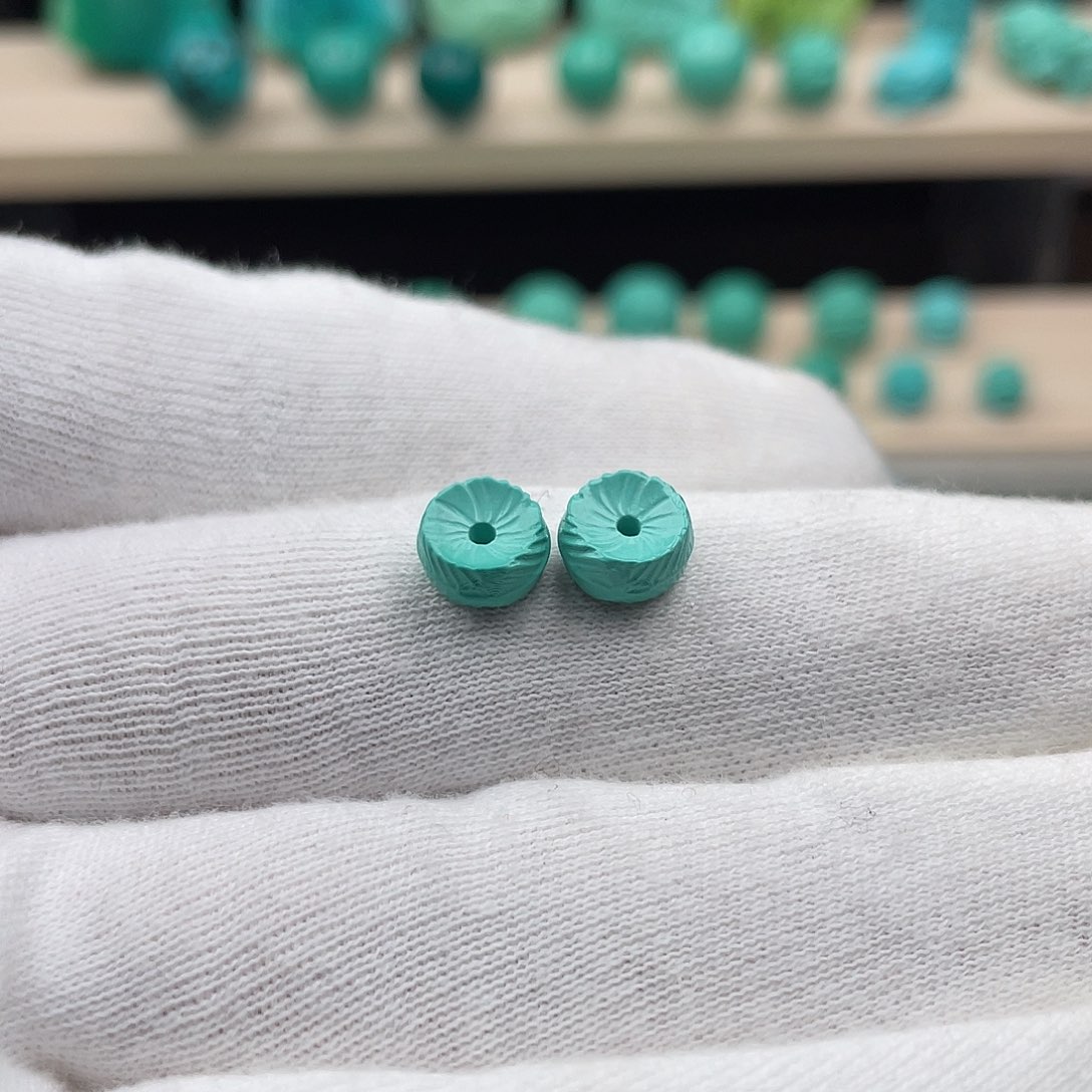 湖北秦古绿料7mm羽毛扣一对