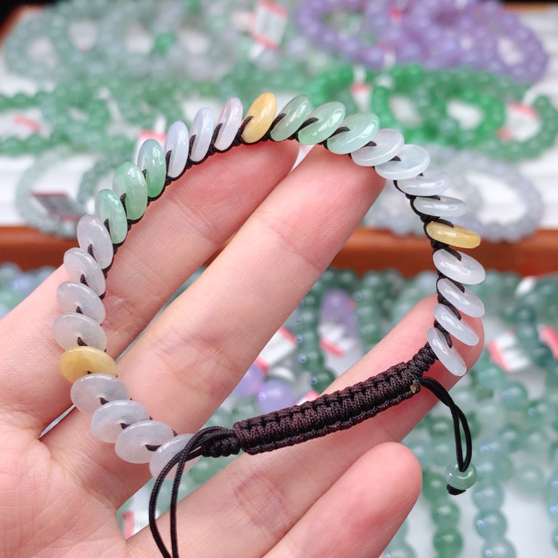 翡翠手链未镶嵌翡翠