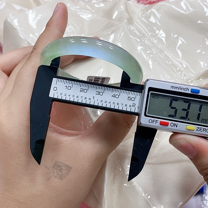 初***七翡翠手镯未镶嵌94 库存×2去拍=128元