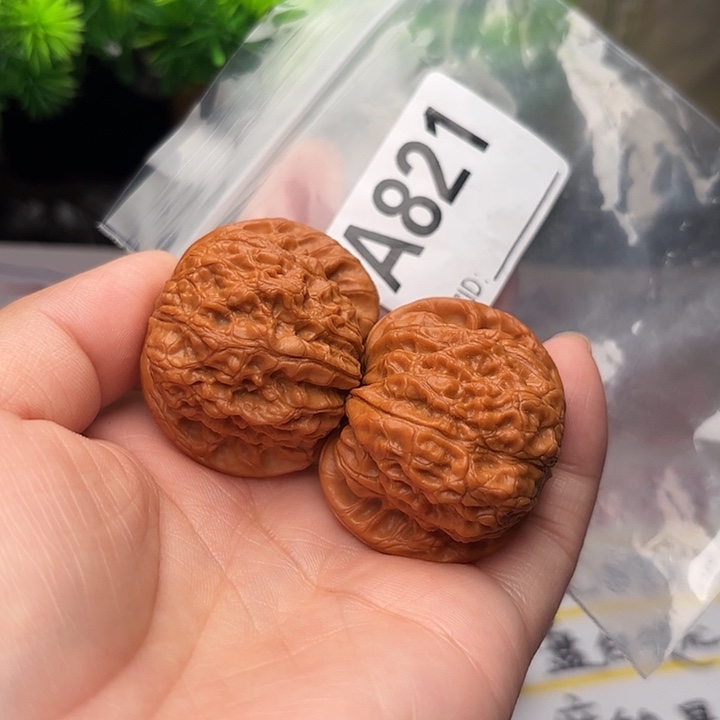 桃核把件核桃血麒麟39