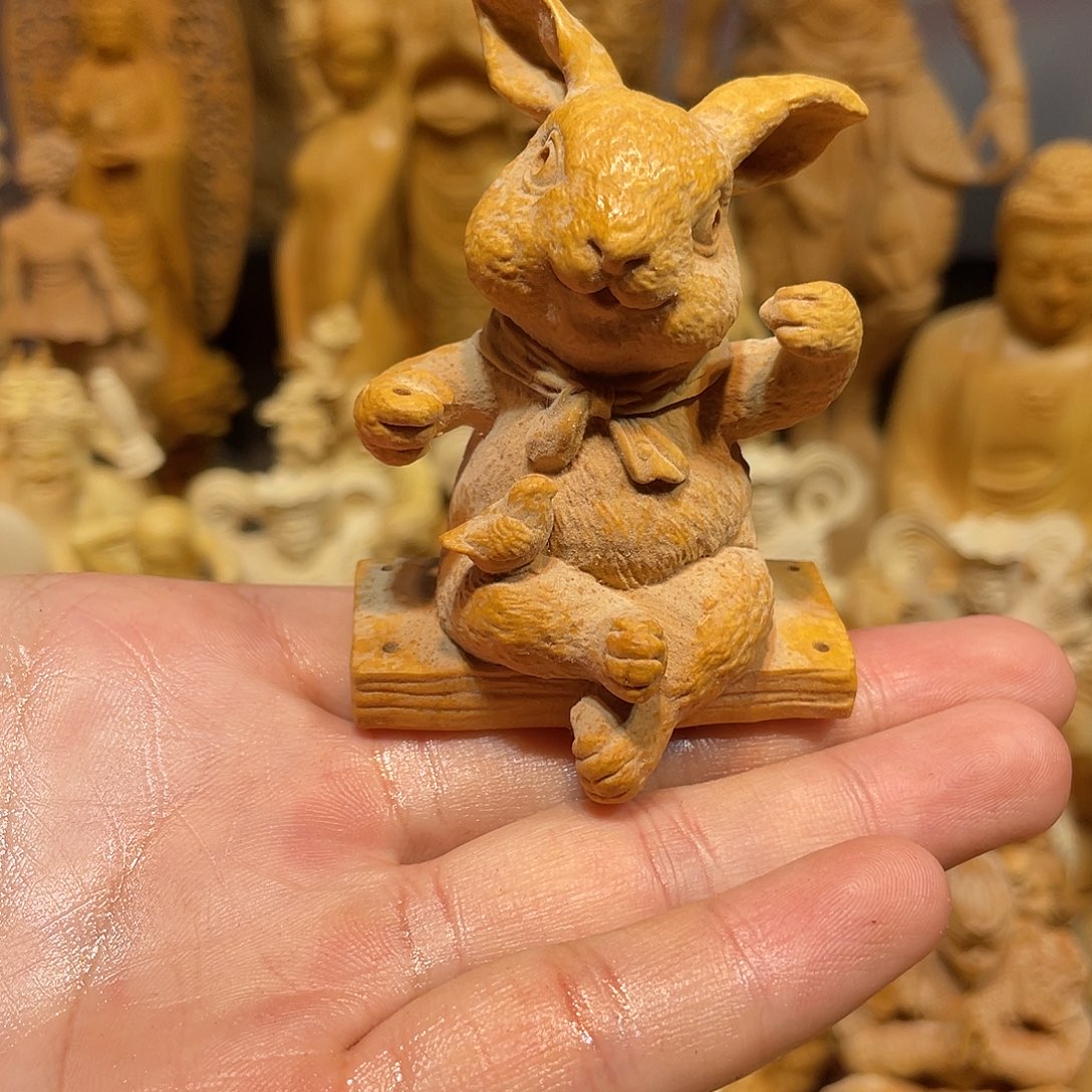 黄杨木小瑕疵兔子
