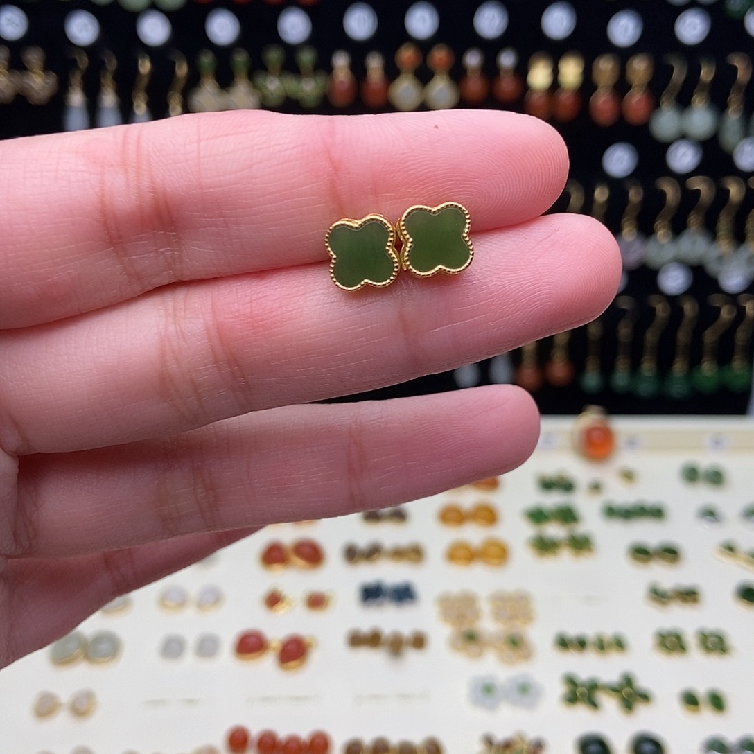 悟****和田玉银S925镀金镶嵌耳饰