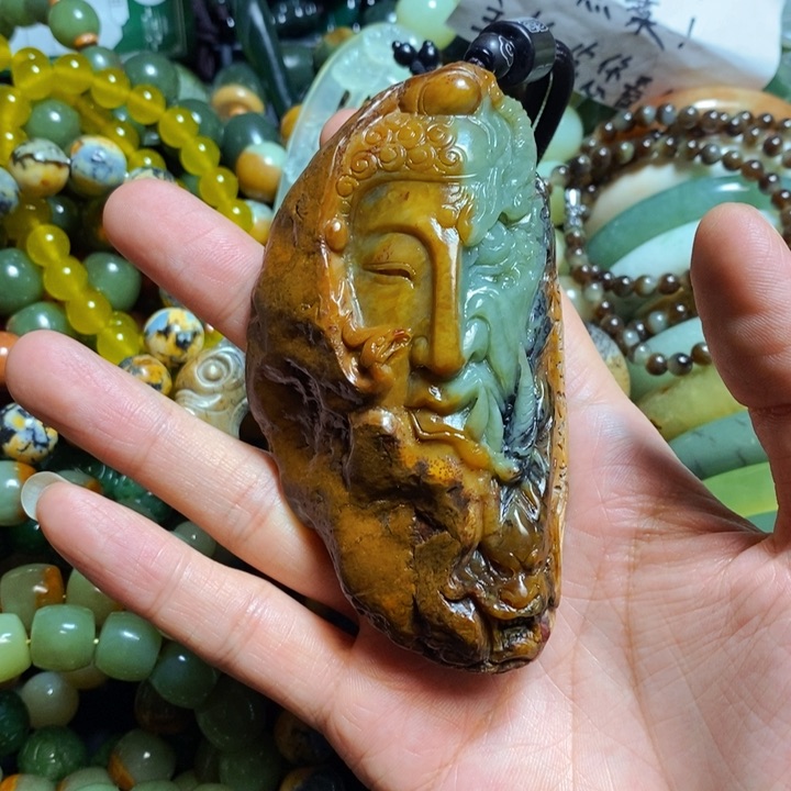 岫岩河磨玉（透闪石质玉）颈饰未镶嵌