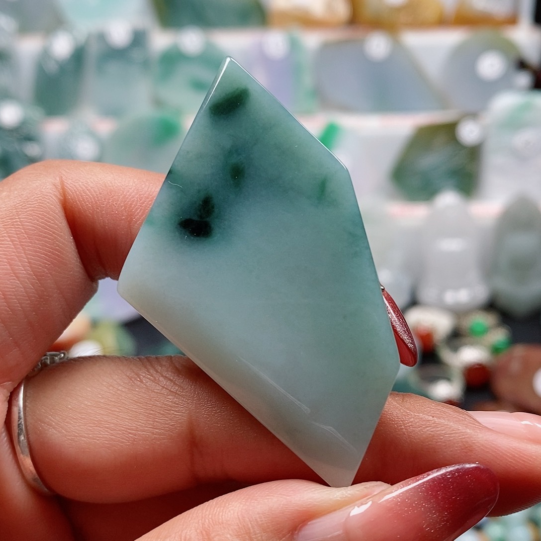 翡翠颈饰未镶嵌缅甸天然A货翡翠挂件