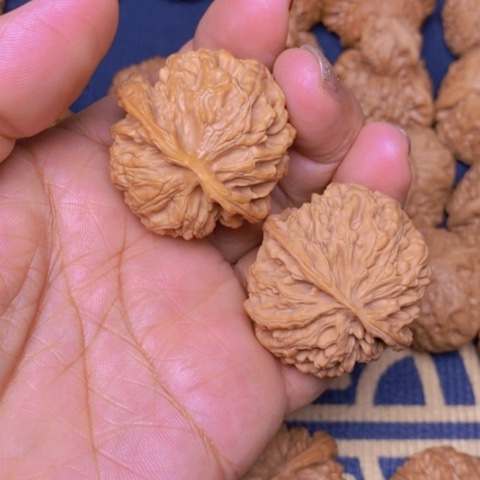 【闪购商品】文玩核桃吊坠夏****～苹果38