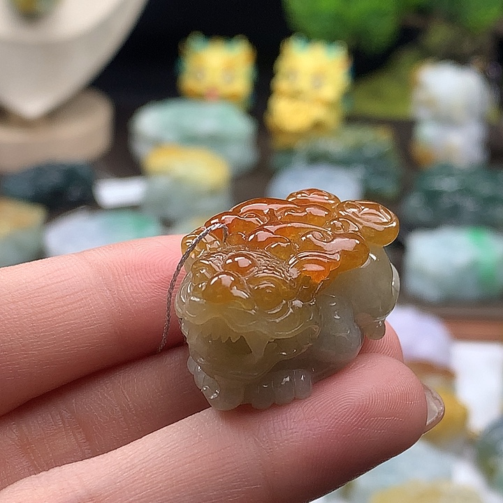 翡翠未镶嵌颈饰貔貅8