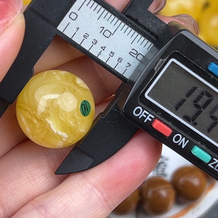 琥珀裸石未镶嵌微瑕991