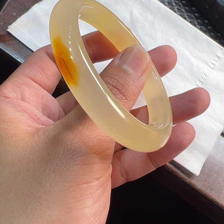 石英质玉（黄龙玉）手镯未镶嵌