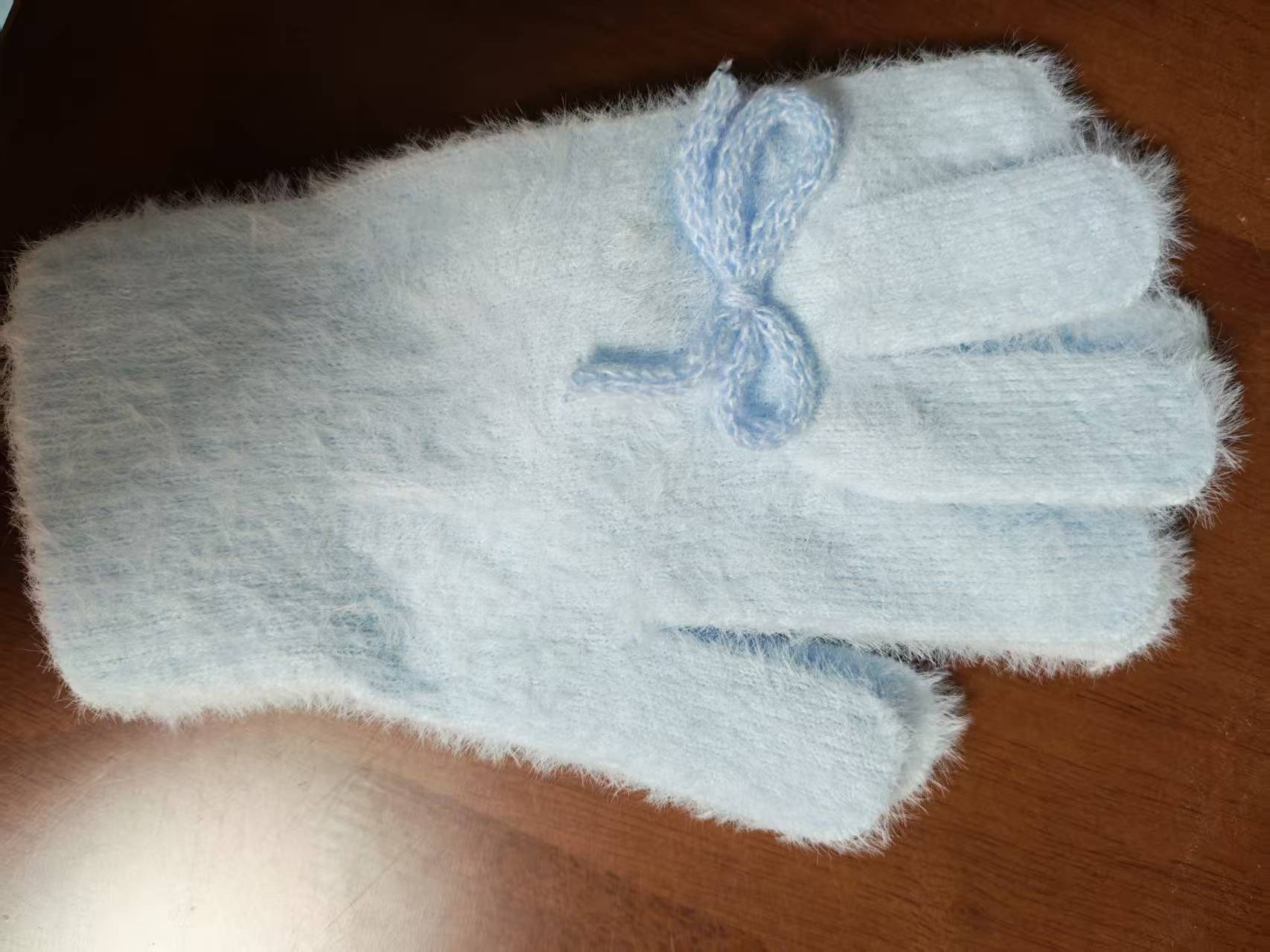 蝴蝶结毛绒儿童加厚保暖手套