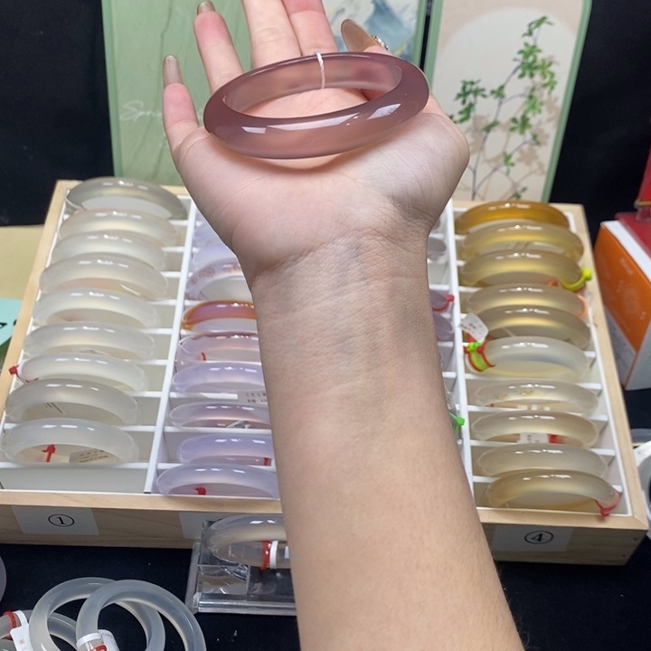 玛瑙/玉髓手镯未镶嵌