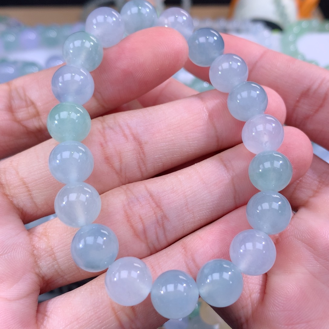 翡翠手链未镶嵌心**成翡翠