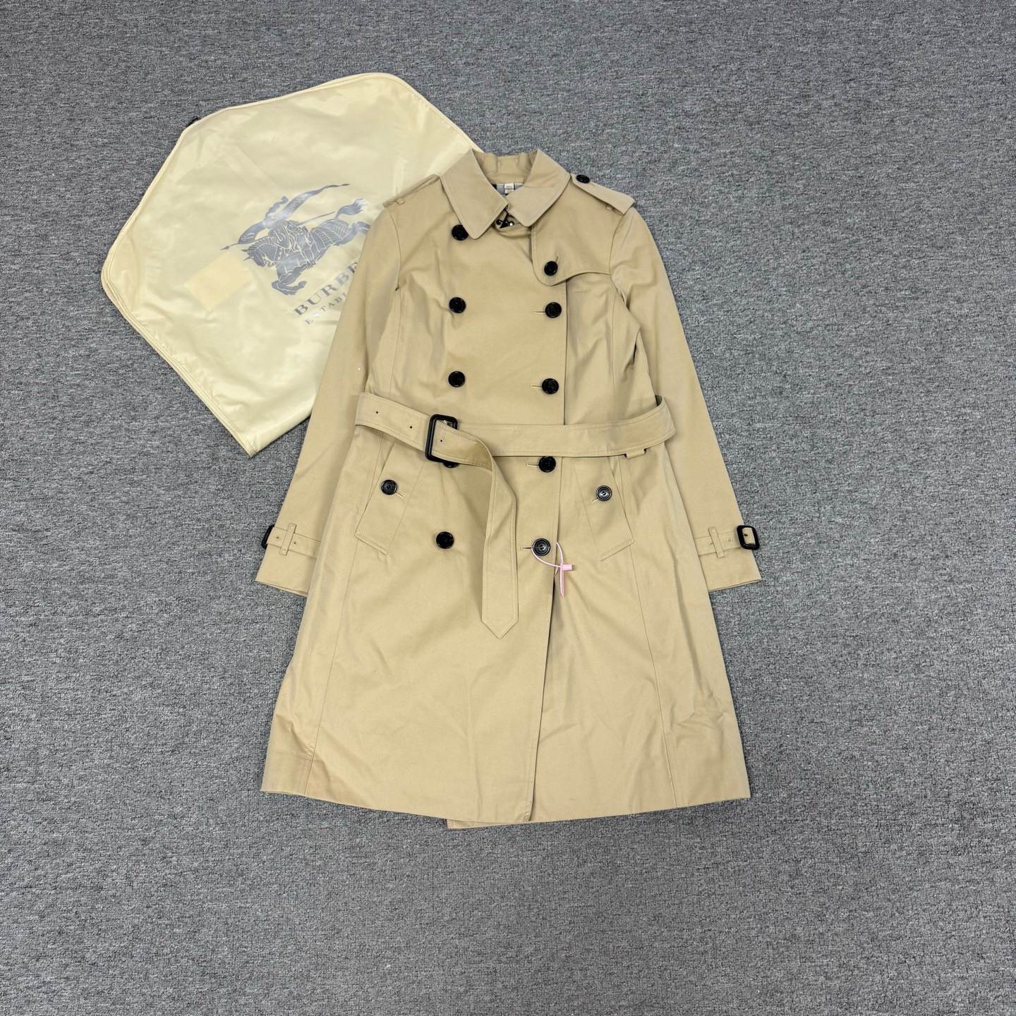 99新 AMIPARIS Burberry 卡其色风衣uk8