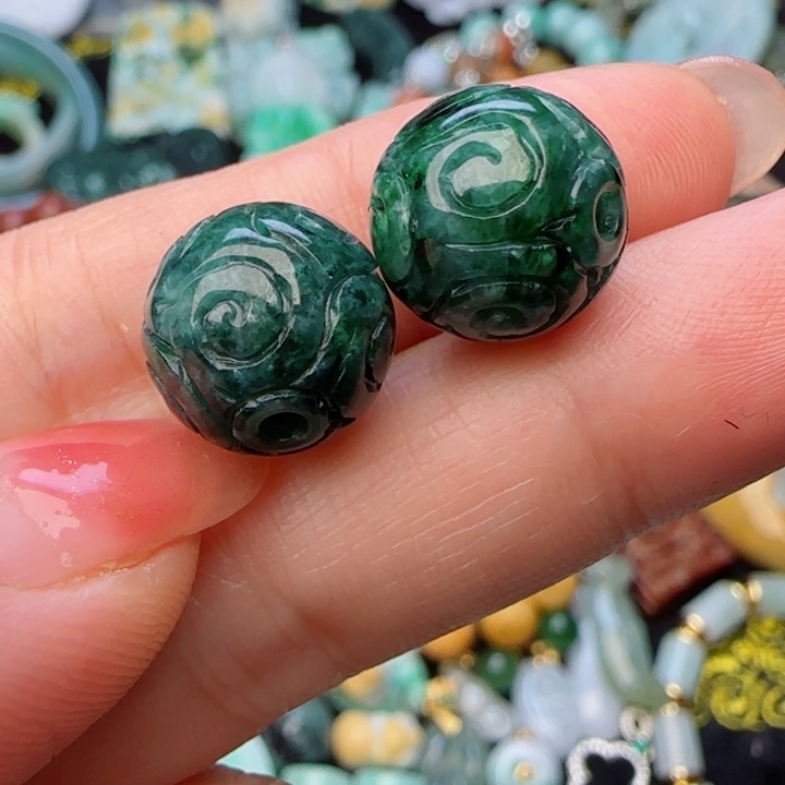 翡翠颈饰未镶嵌艾*天然A货