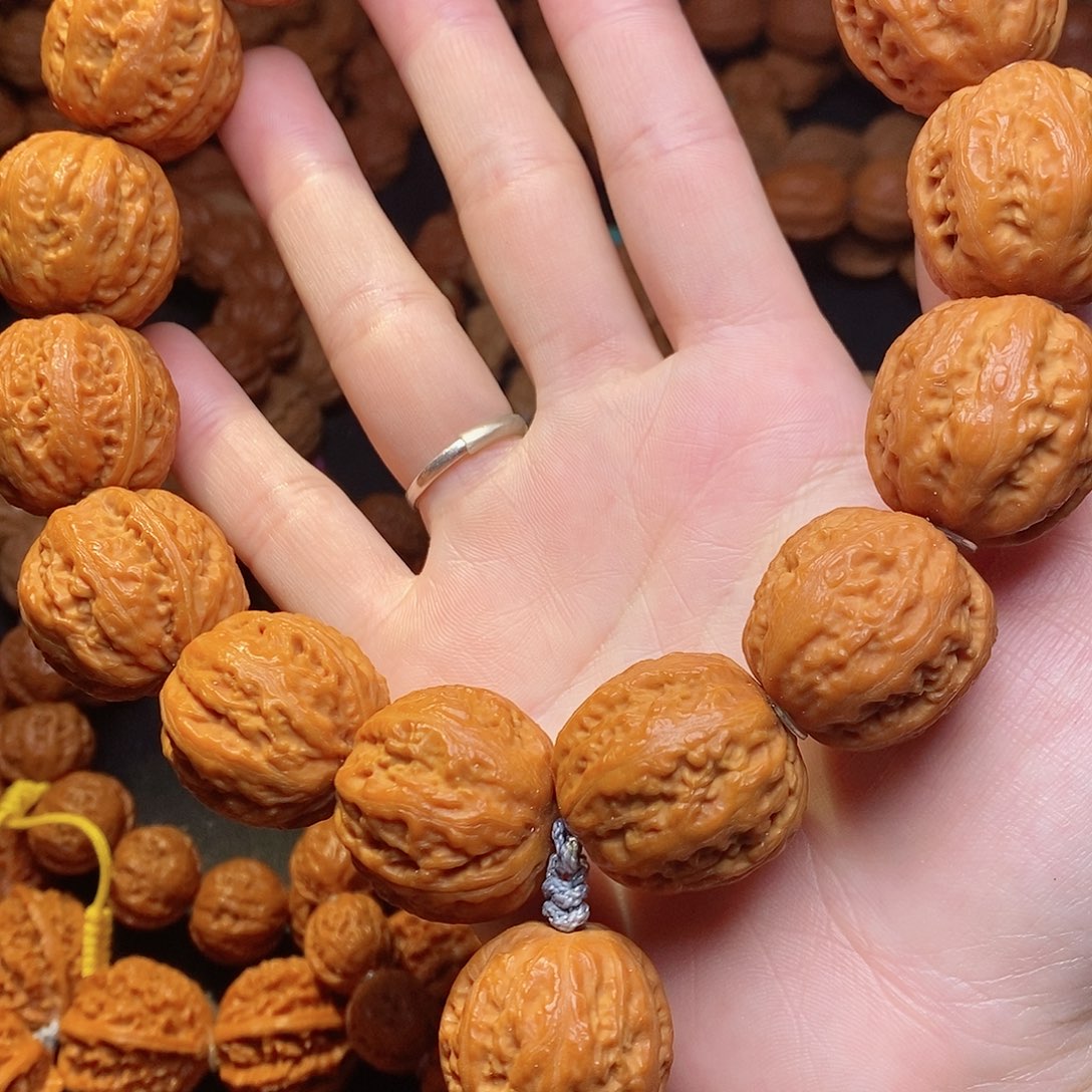 【闪购商品】文玩核桃吊坠虎头cujin26