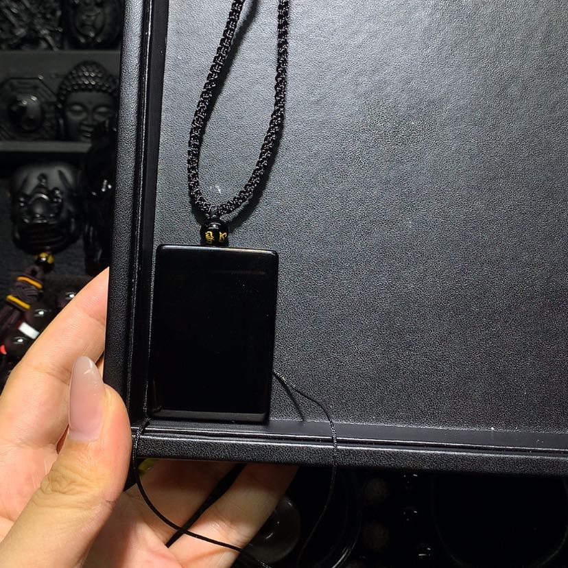 【闪购商品】未镶嵌黑曜岩珠宝奇石M****h