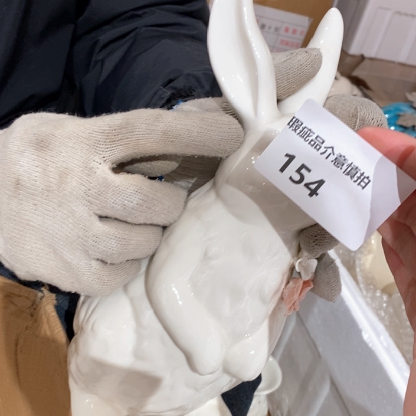 【闪购商品】摆件随**在陶瓷摆件瑕疵特卖