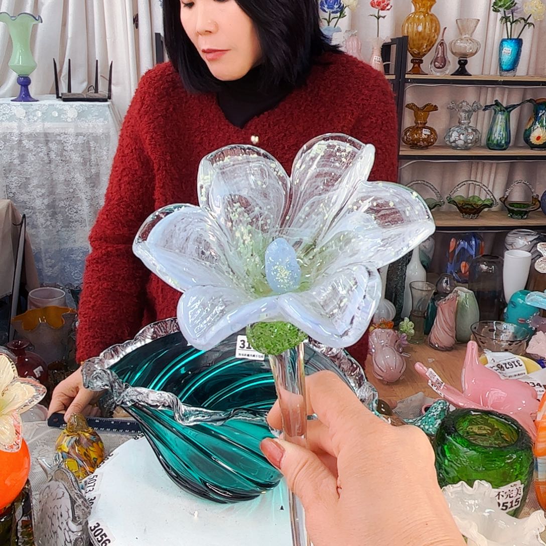 心***柔夜光百合瑕家悦琉璃工艺品明显