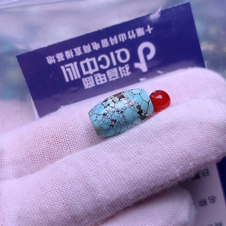 南红玛瑙未镶嵌珠宝奇石