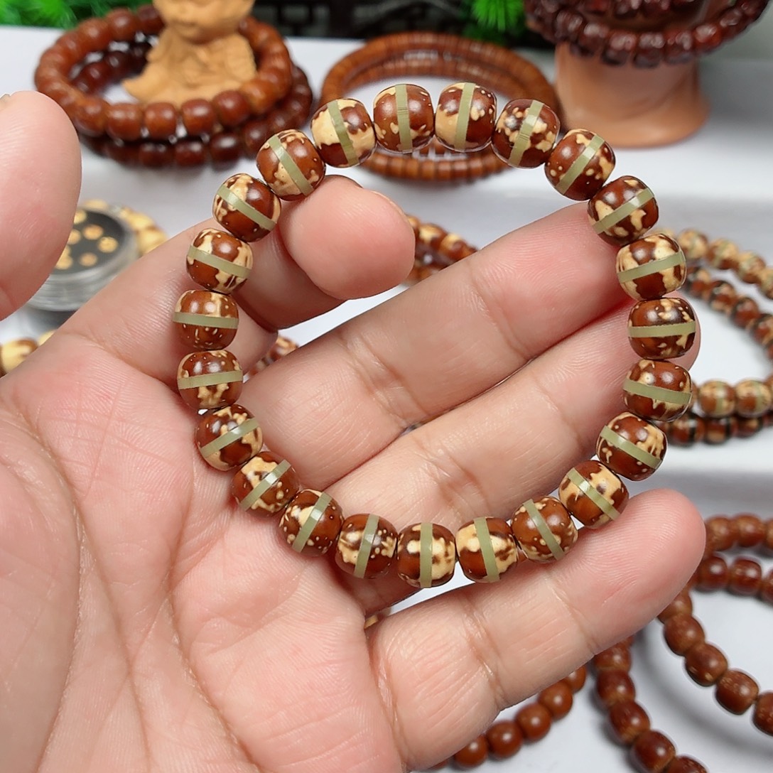 手串紫金鼠一线天老型