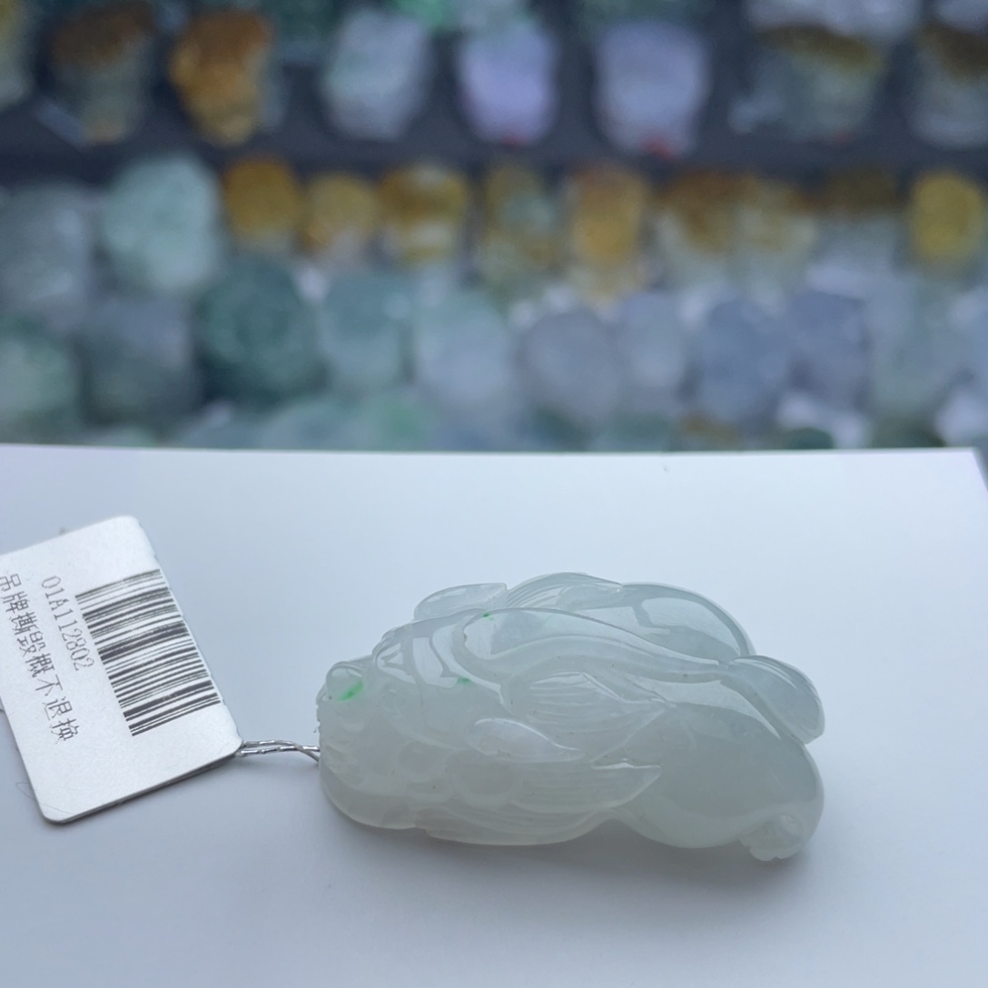 翡翠颈饰未镶嵌貔貅