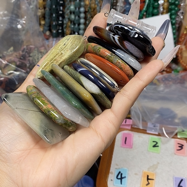 滕***g玛瑙/玉髓未镶嵌珠宝半成品