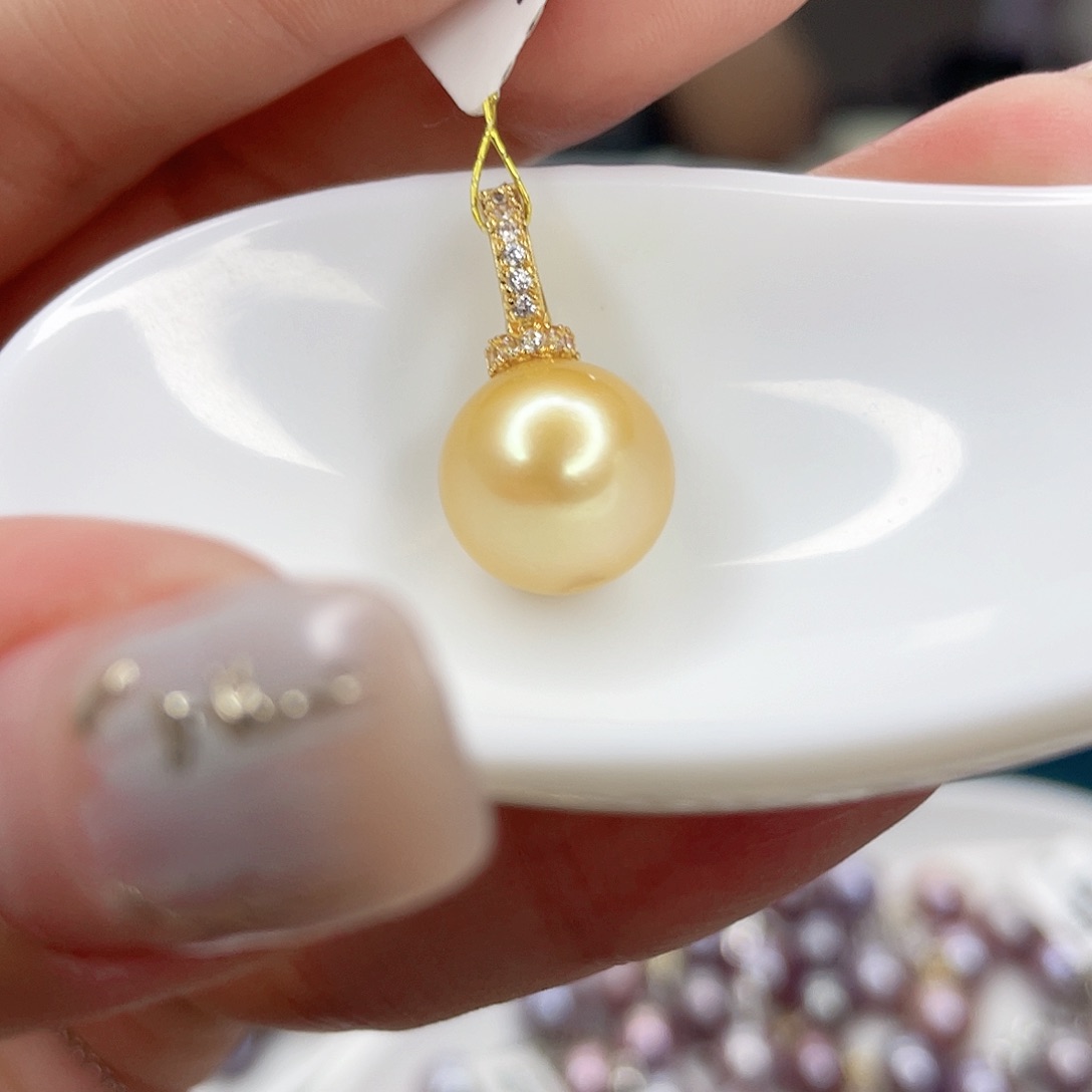 淡水珍珠未镶嵌吊坠(赠链)