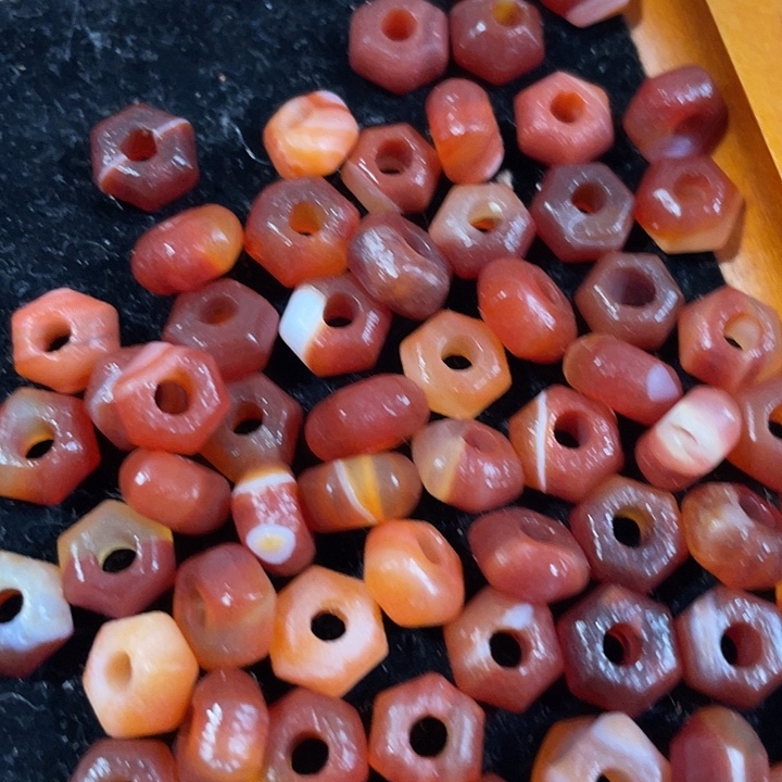 玛瑙/玉髓合金珠宝半成品8个10mm大孔老玛瑙六边形灯笼珠