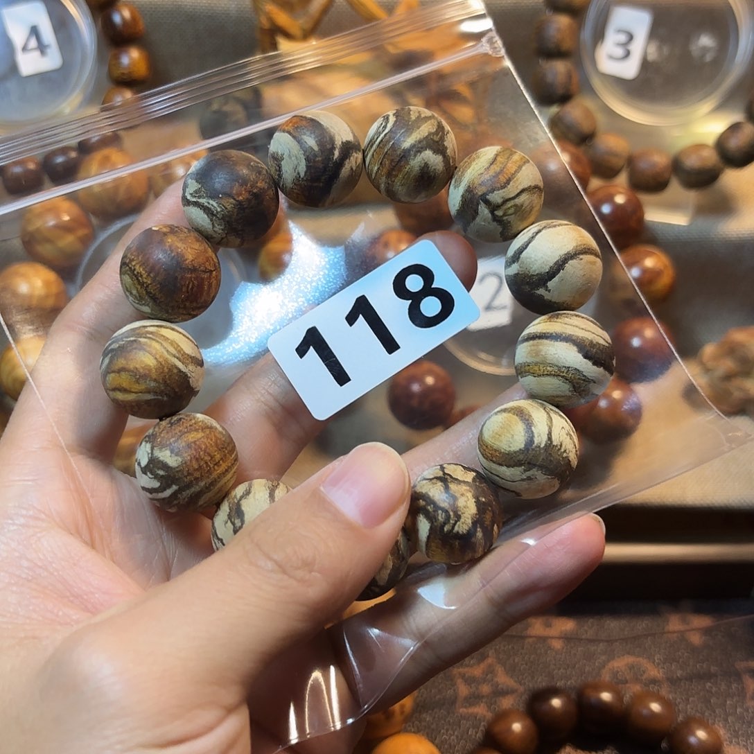 G***饰贡木印尼贡木1.8妖花粗抛—118