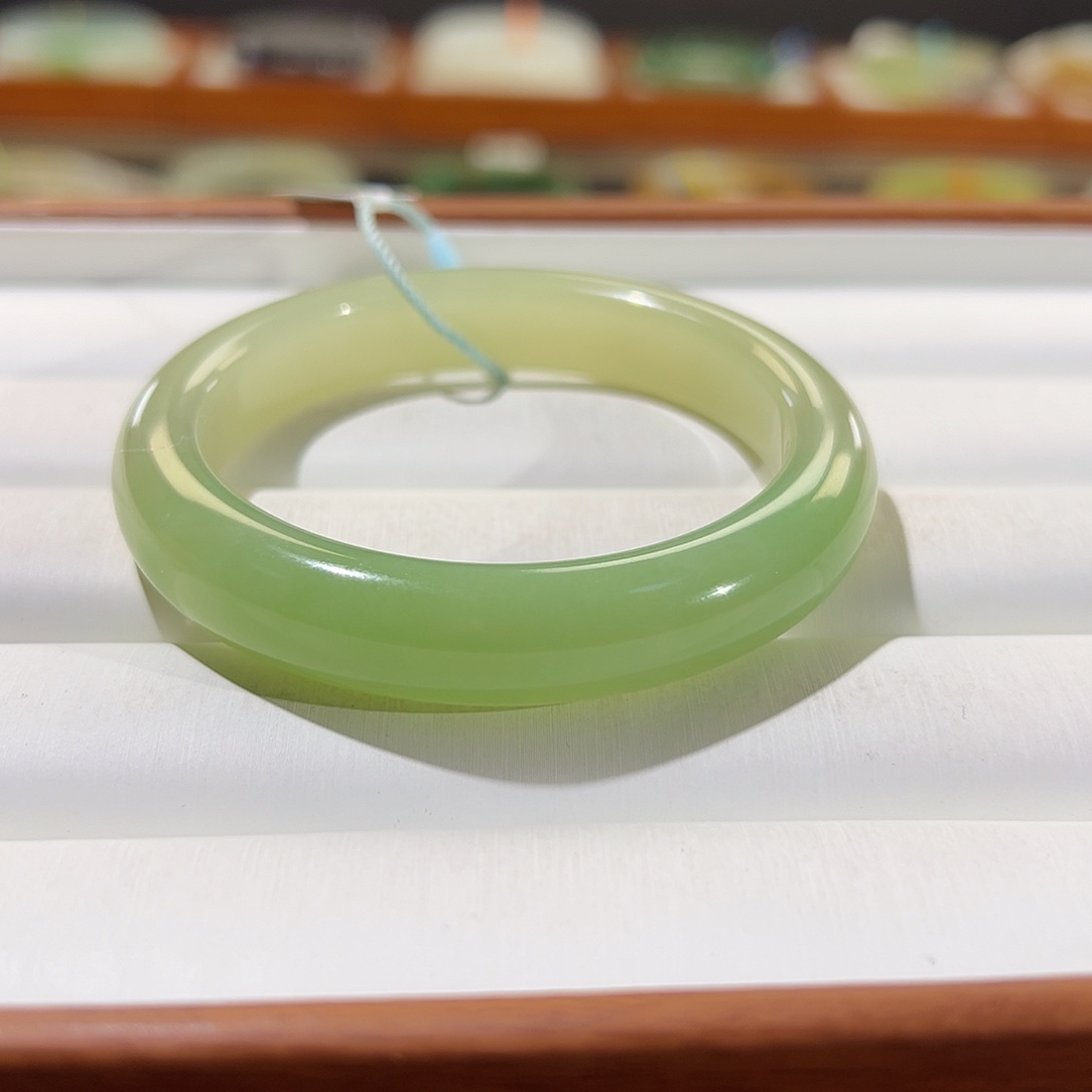 和田玉手镯未镶嵌c****2