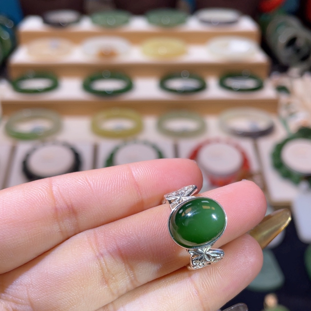 和田玉高品碧玉戒指银S925镶嵌