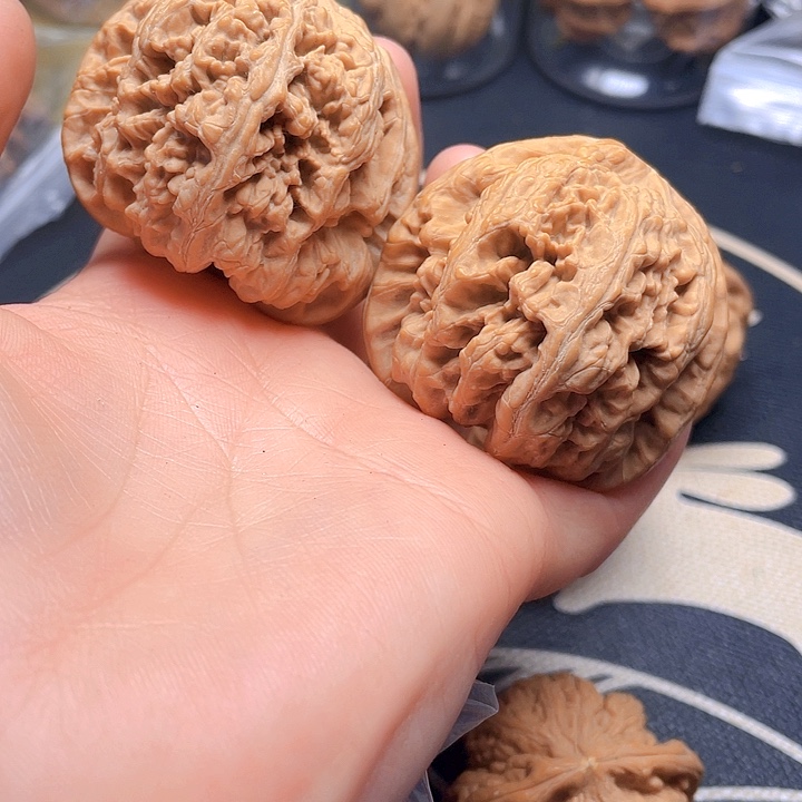 文玩核桃吊坠（****子平谷粗筋