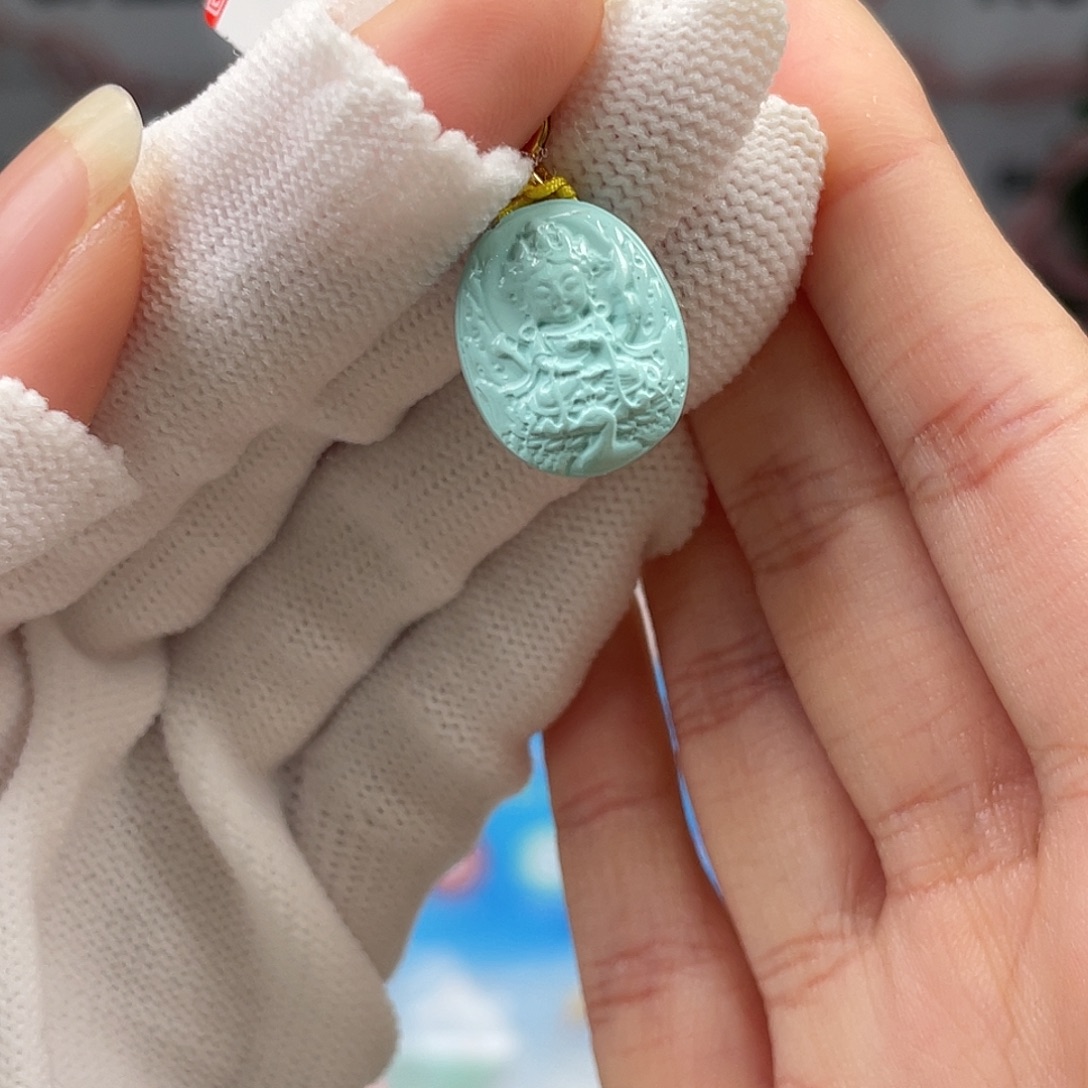 绿松石未镶嵌挂件