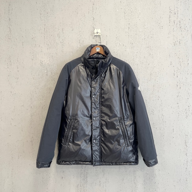 未使用 MONCLER moncler蒙口黑色70周年限定拼接羽绒服3码
