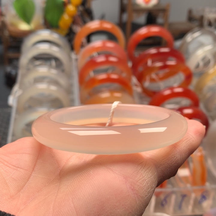 玛瑙/玉髓未镶嵌手镯