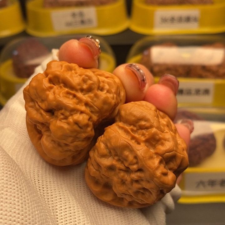 四开背蛙蛙文玩手把件