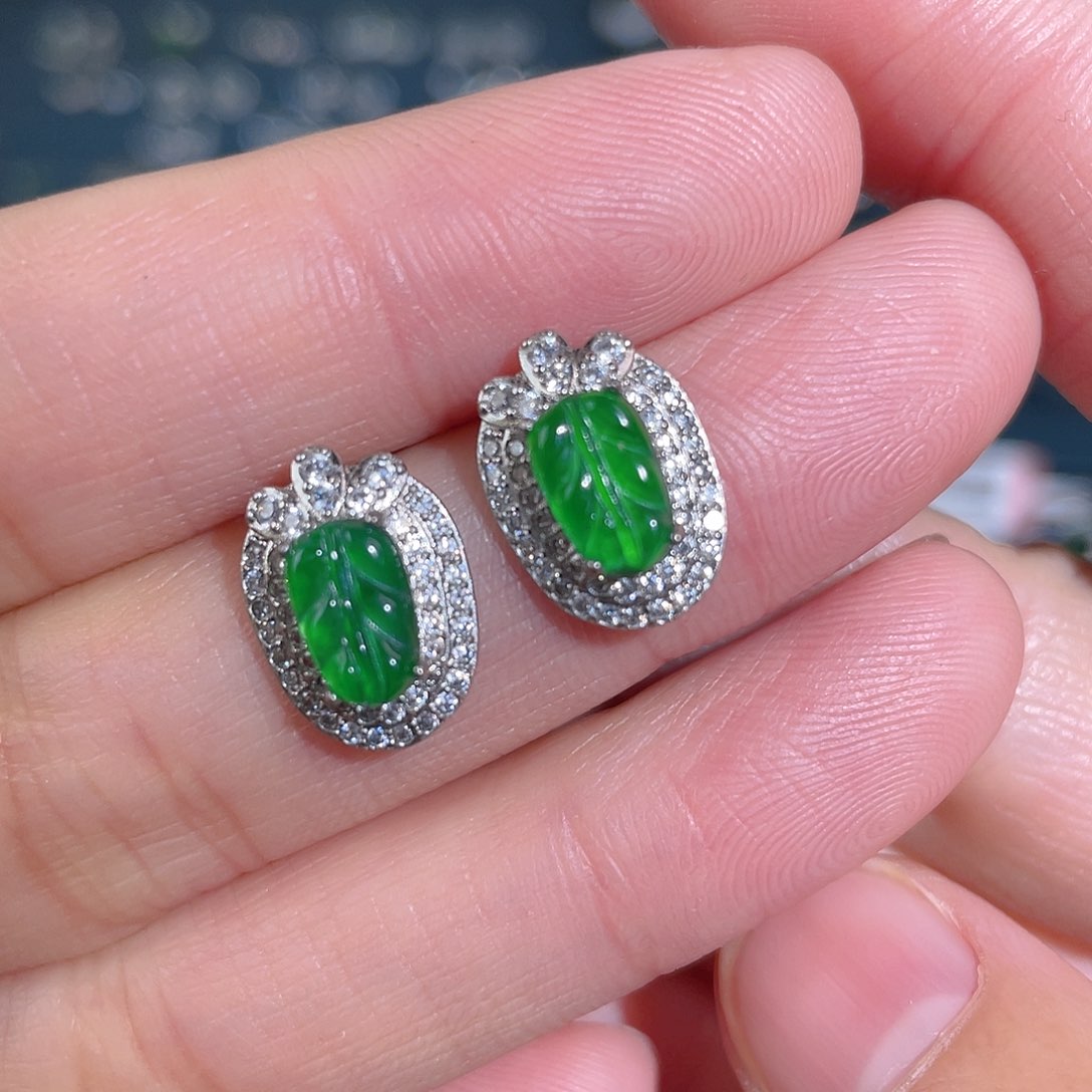 未镶嵌翡翠耳钉耳钉