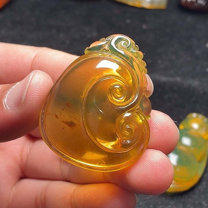 琥珀未镶嵌裸石18