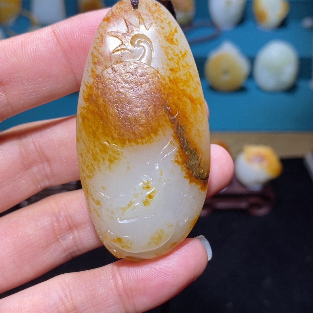 和田玉（子料）未镶嵌颈饰用****9