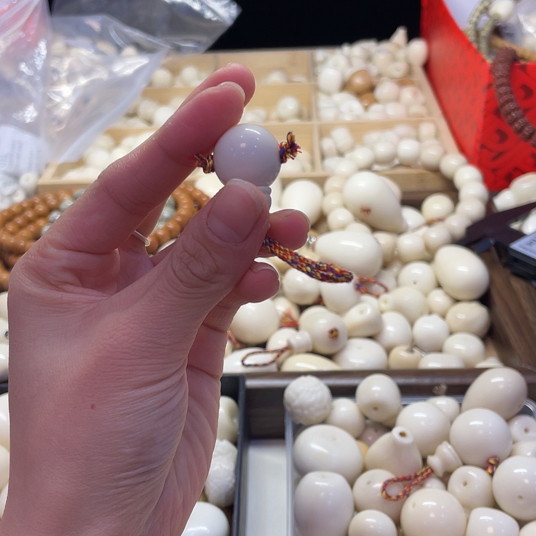 成***瘾吊坠菩提根/象牙果