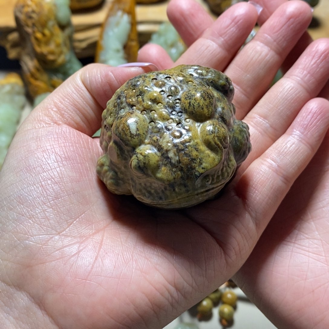 岫岩河磨玉（透闪石质玉）手把未镶嵌