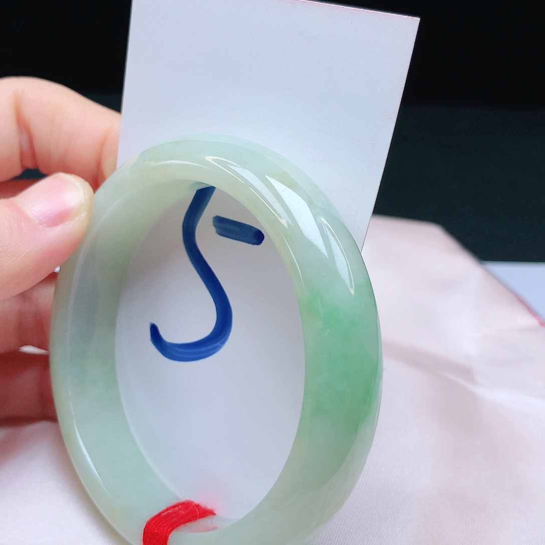 翡翠手镯未镶嵌翡翠手镯未镶嵌55圈口